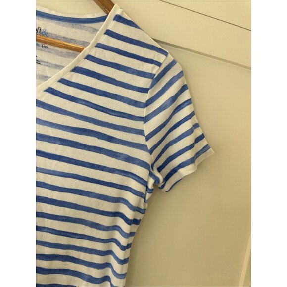 Womens Croft &Barrow V Neck White BLUE Striped Cotton Tee Top Sz M - Picture 6 of 10